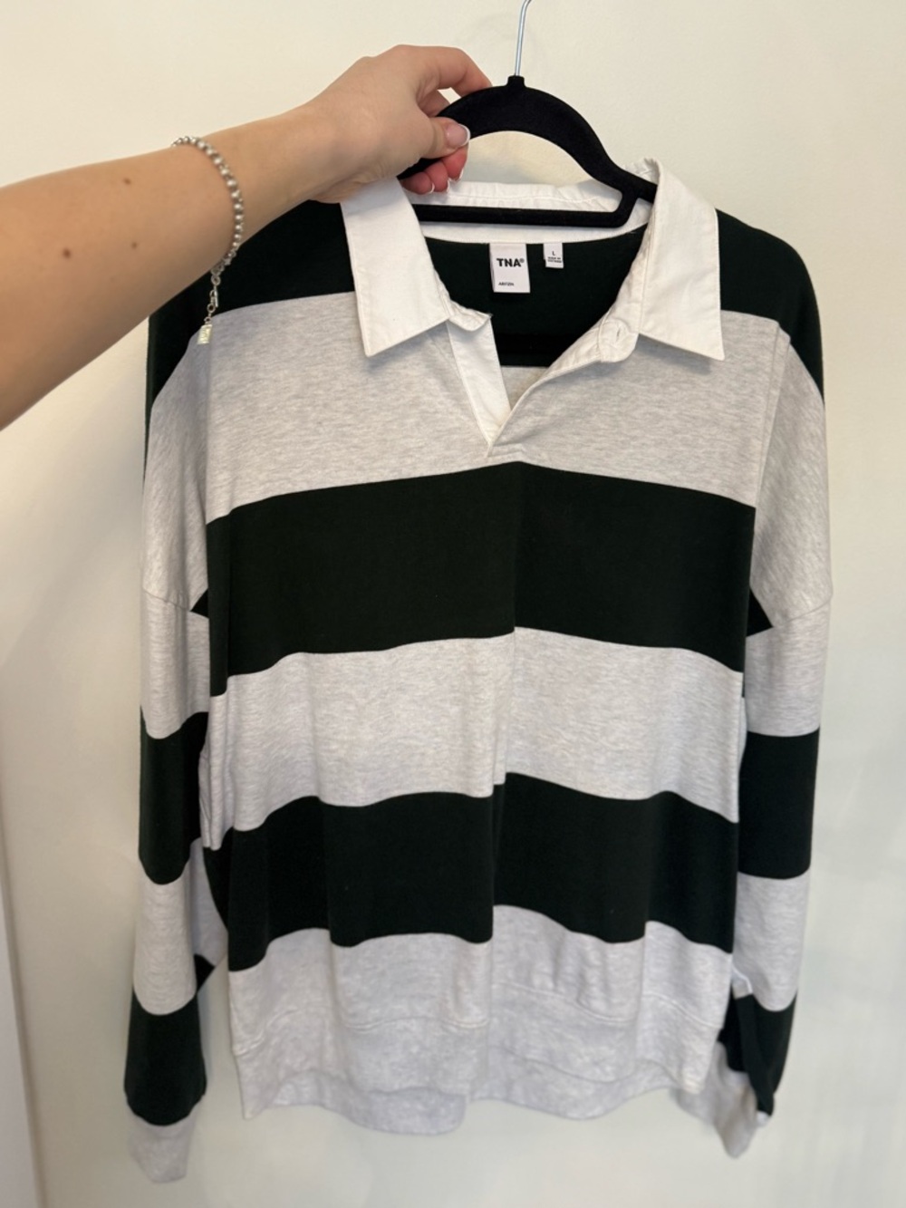 Aritzia size Large
